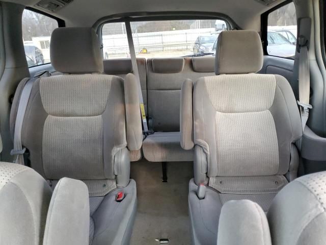 2010 Toyota Sienna CE