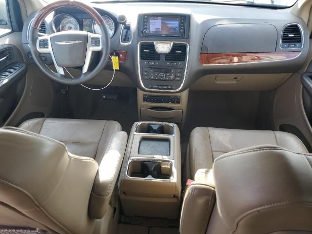 2012 Chrysler Town & Country Limited