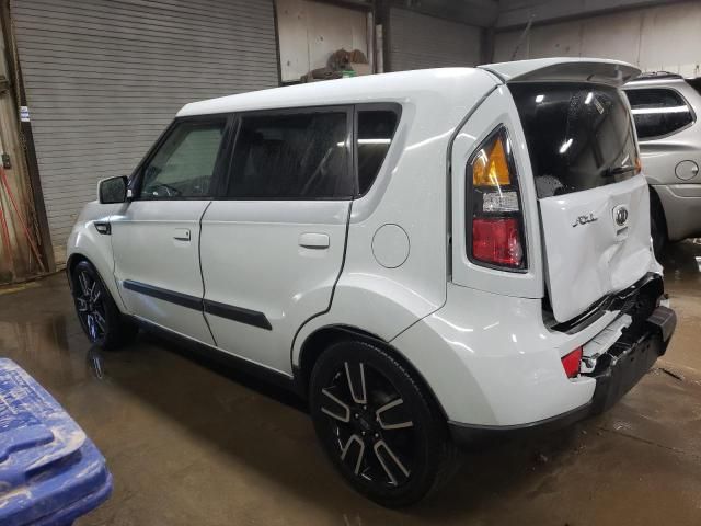 2010 KIA Soul +