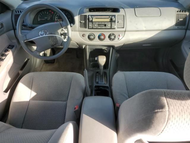 2004 Toyota Camry LE