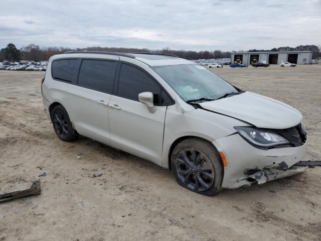 2019 Chrysler Pacifica Touring L Plus