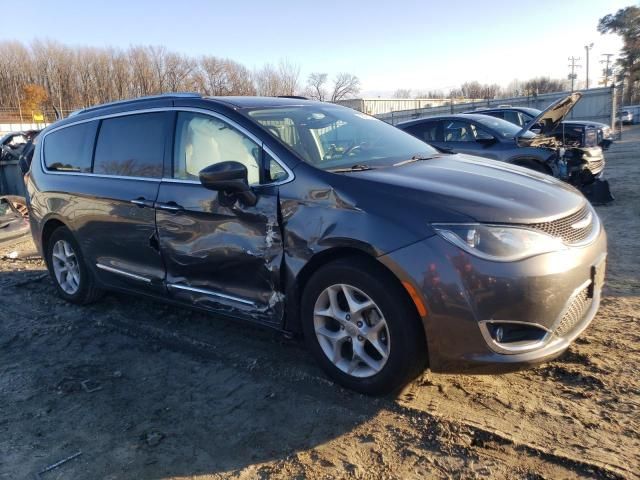 2017 Chrysler Pacifica Touring L Plus