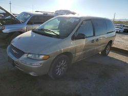 Chrysler Vehiculos salvage en venta: 1999 Chrysler Town & Country LX