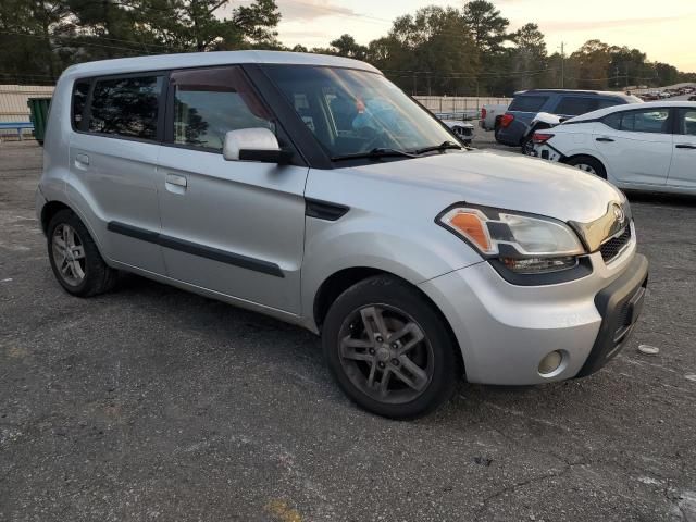 2010 KIA Soul +