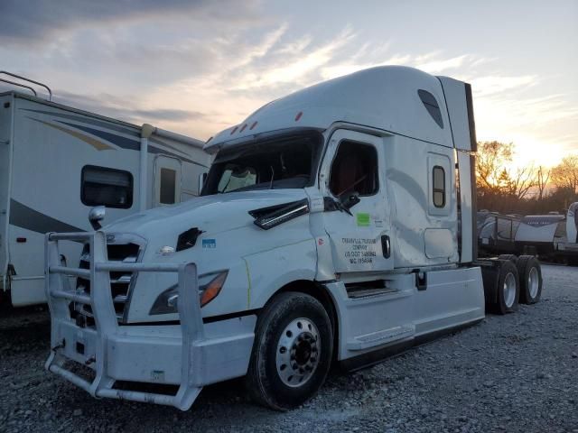 2021 Freightliner Cascadia 126