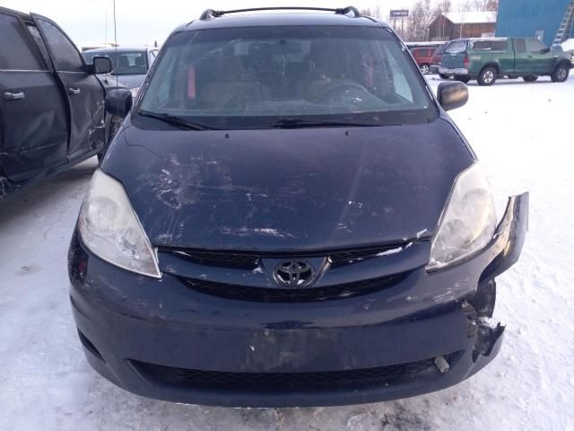 2007 Toyota Sienna LE