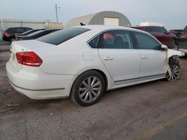 2012 Volkswagen Passat SEL