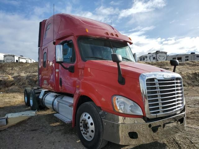 2014 Freightliner Cascadia 125