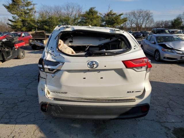 2017 Toyota Highlander SE