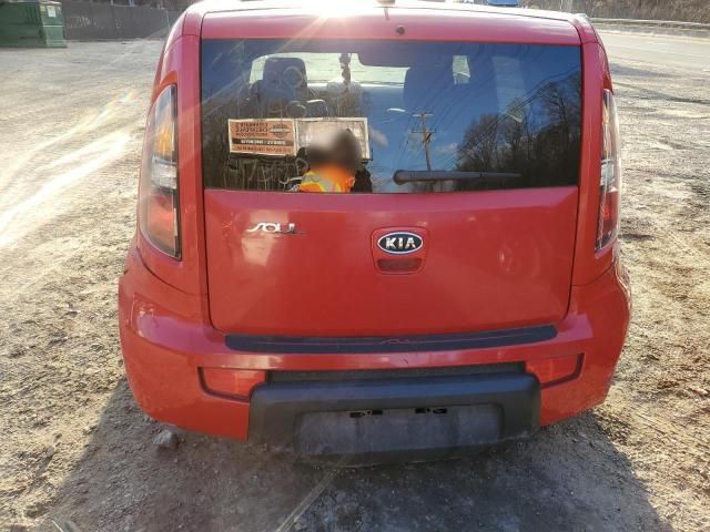 2011 KIA Soul +