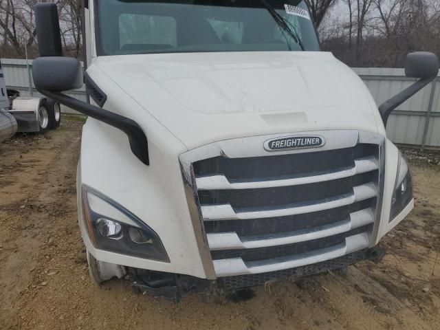 2020 Freightliner Cascadia 116