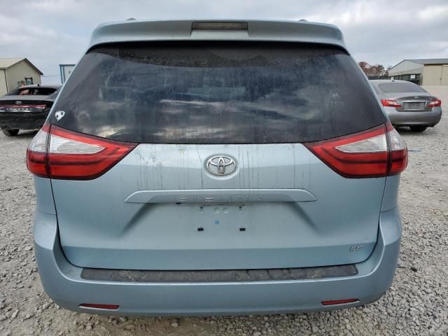 2017 Toyota Sienna LE