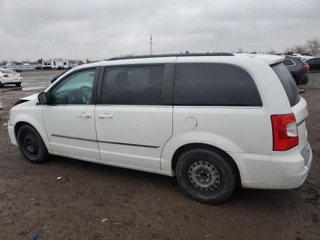 2016 Chrysler Town & Country Touring L