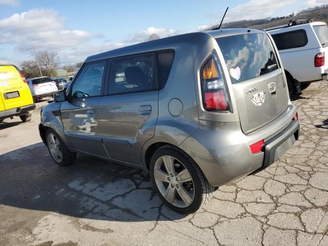 2010 KIA Soul +