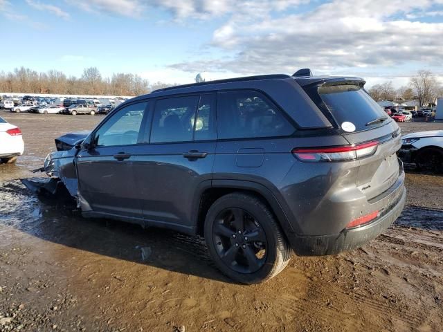 2023 Jeep Grand Cherokee Laredo