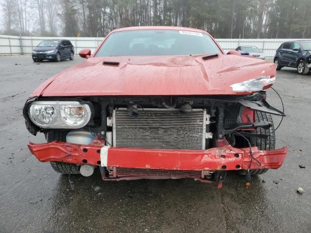 2013 Dodge Challenger SXT