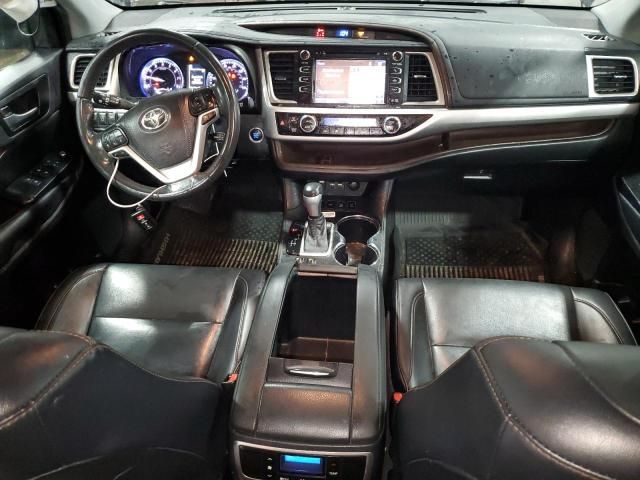 2019 Toyota Highlander SE