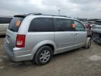 2010 Chrysler Town & Country Touring