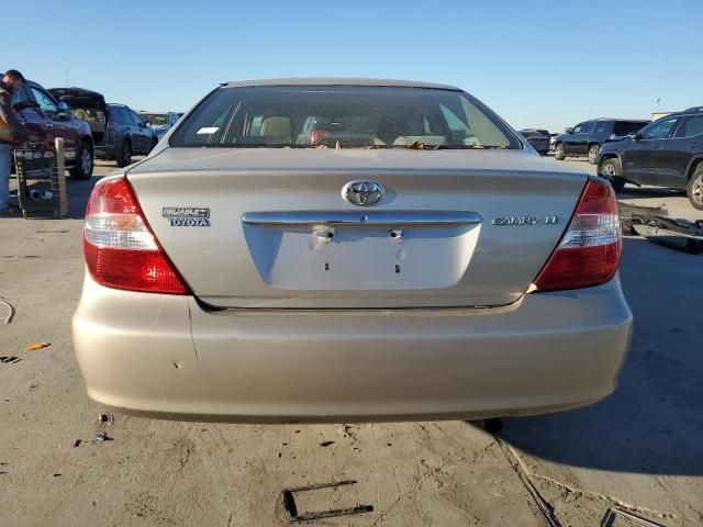 2004 Toyota Camry LE