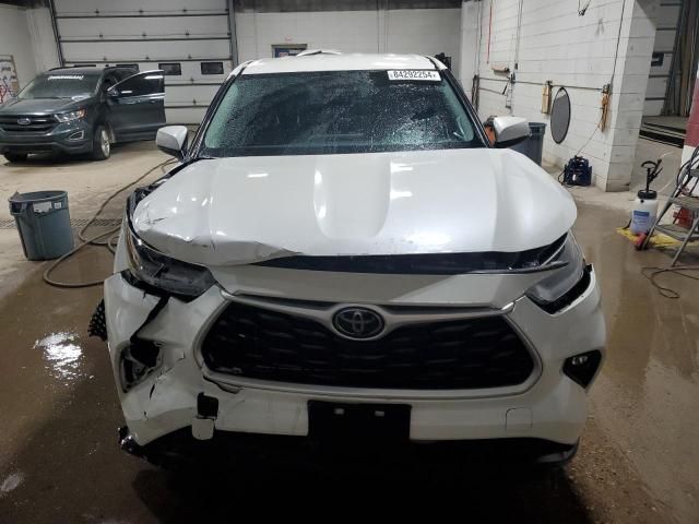 2021 Toyota Highlander L