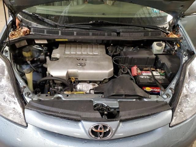 2008 Toyota Sienna XLE