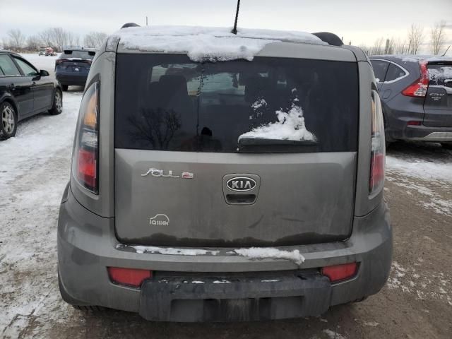 2011 KIA Soul +