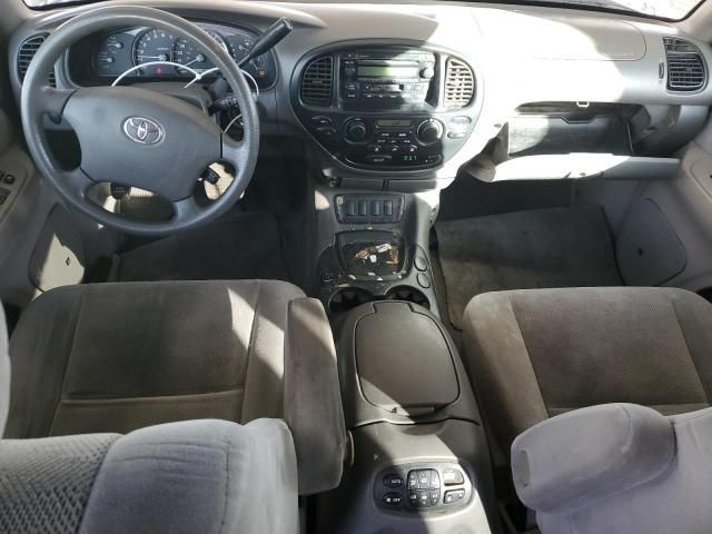 2005 Toyota Sequoia SR5