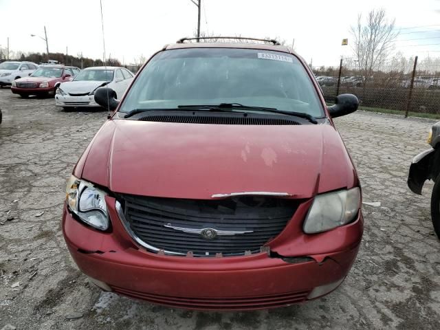 2003 Chrysler Town & Country LXI