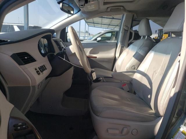 2014 Toyota Sienna XLE