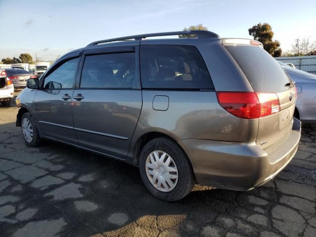 2004 Toyota Sienna CE