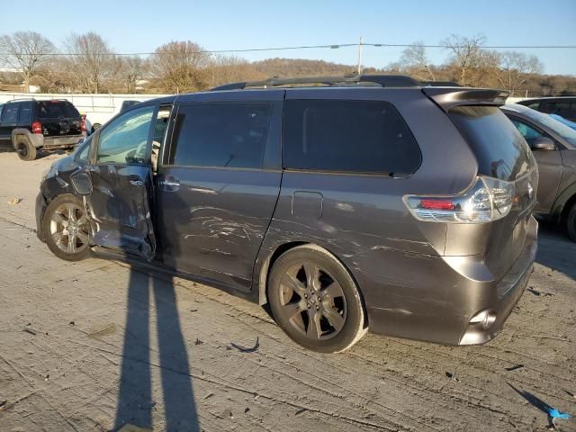 2014 Toyota Sienna Sport