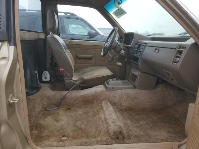 1987 Mazda B2200 Short BED