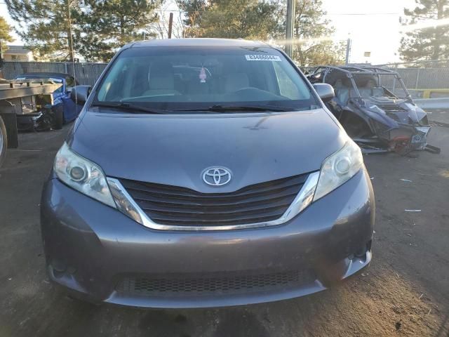 2011 Toyota Sienna LE