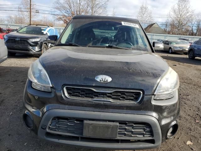 2013 KIA Soul +