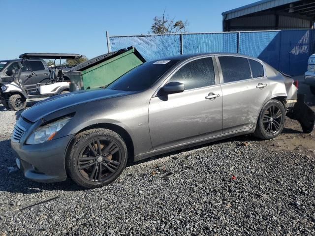 2015 Infiniti Q40