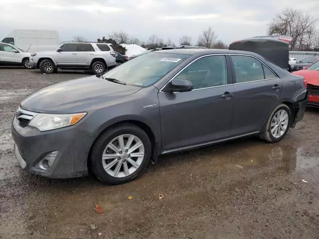 2014 Toyota Camry Hybrid