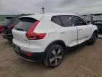 2019 Volvo XC40 T5 Momentum