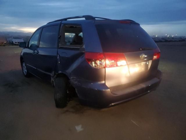 2005 Toyota Sienna CE