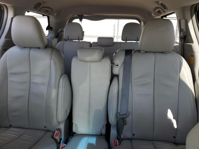 2014 Toyota Sienna XLE