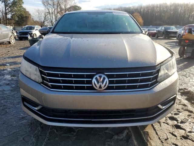 2016 Volkswagen Passat SE