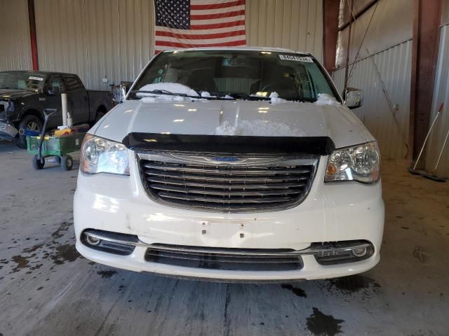 2015 Chrysler Town & Country Touring L