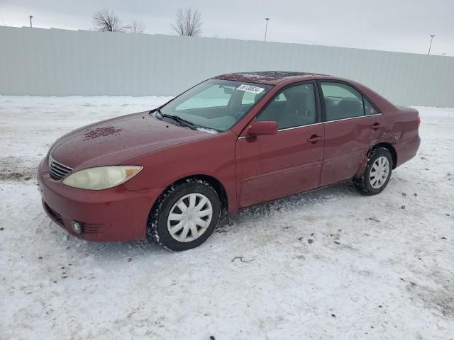 2005 Toyota Camry LE