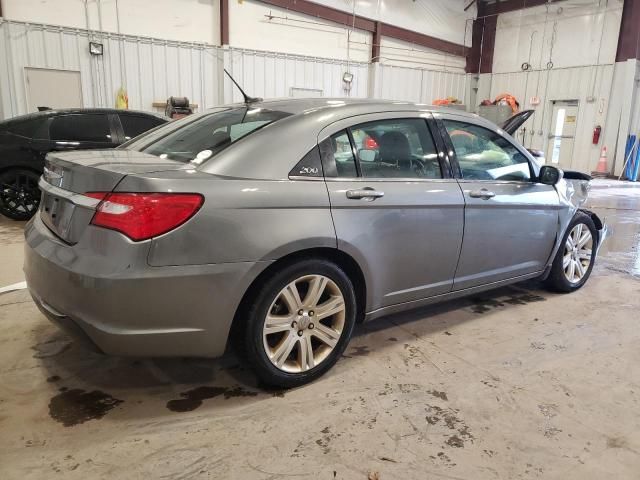 2013 Chrysler 200 Touring