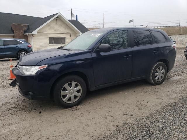 2014 Mitsubishi Outlander ES