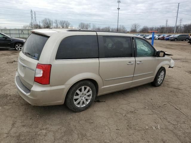 2014 Chrysler Town & Country Touring