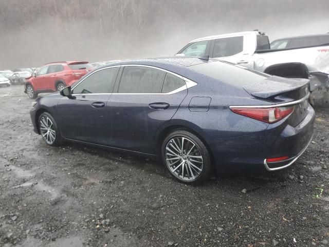 2023 Lexus ES 300H Base