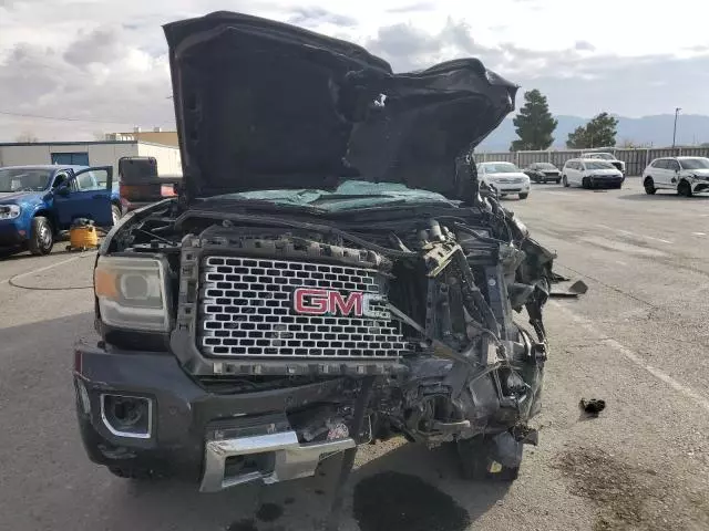 2016 GMC Sierra K2500 Denali