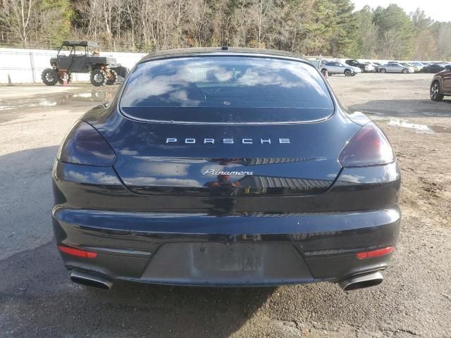 2015 Porsche Panamera 2