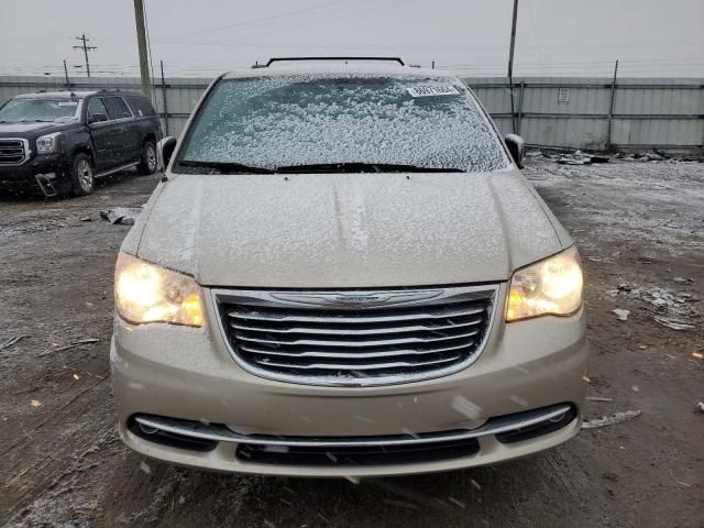 2013 Chrysler Town & Country Touring L