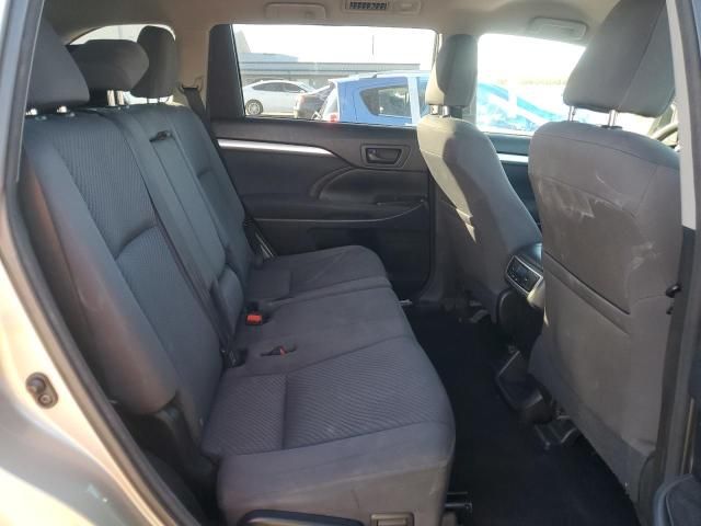 2014 Toyota Highlander LE